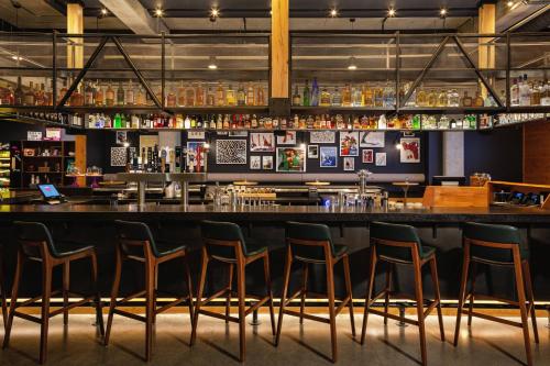 Moxy Minneapolis Downtown - image 11