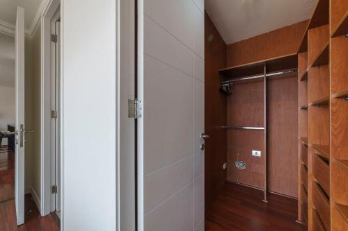 Experience luxury in our apartment