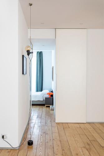 Milan City Chic - image 5