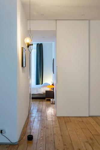 Milan City Chic - image 8