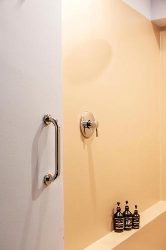 Milan City Chic - image 13