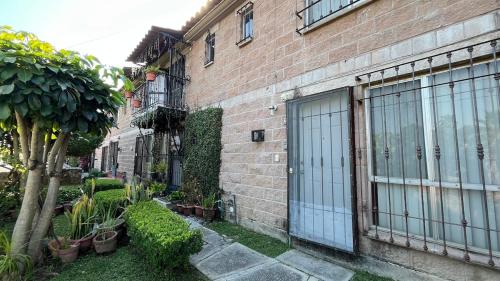 Casa en Cuernavaca Casa Luz in Adolfo Lopez Mateos