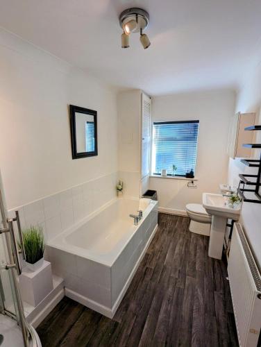 Cosy Modern 2 Bedroom Home in Crewe