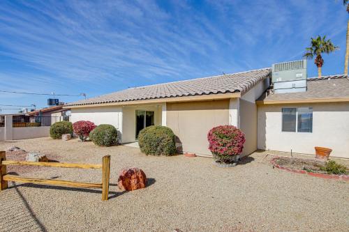 Hike, Boat, Golf and Unwind Lake Havasu City Home! in Lake Havasu City