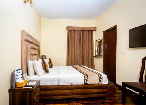Deluxe Room image 1