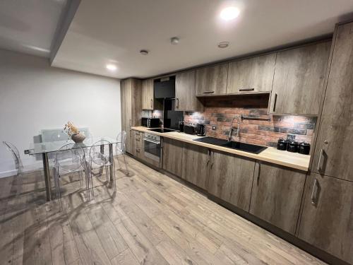 2 Bedroom Top Floor City View, Birmingham (foto 9)