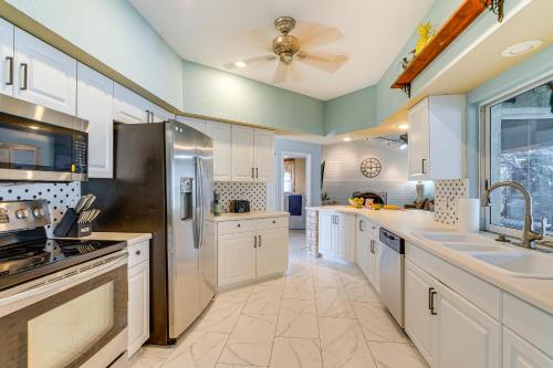 10 Mi to Beach Pet-Friendly Home in Punta Gorda! in ชาร์ลอต ฮาร์เบอร์