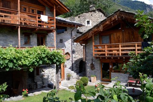  Maison de Noé, Pension in Arnad