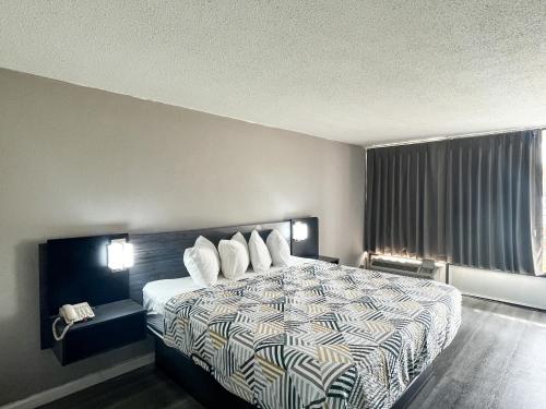 1 queen bed