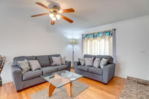 Glendale Heights Home with Office and Backyard! in Glendale Heights, USA