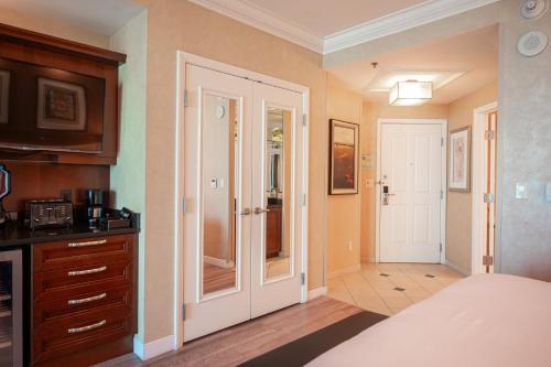 No Resort Fee Strip View Balcony+ Free Valet+ Pool, Las Vegas (zdjęcie 9)