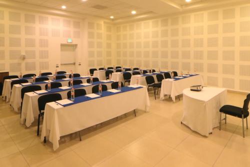 642753590 Holiday Inn Express Manzanillo by IHG