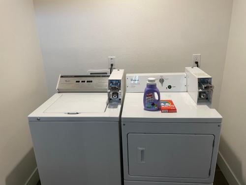 The Blue Hostel - Private Room With Private Bath - USC - DTLA - BMO Stadium - LA OLYMPIC - STAPLES CENTER, Los Angeles (fotografie 7)