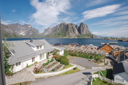 Sakrisøy Gjestegård - Manor House in Sakrisøy - Solbakken anno 1880 4