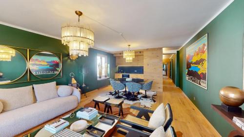 Chesa Brattas 8 - Apartment - St. Moritz