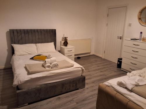 2 double beds