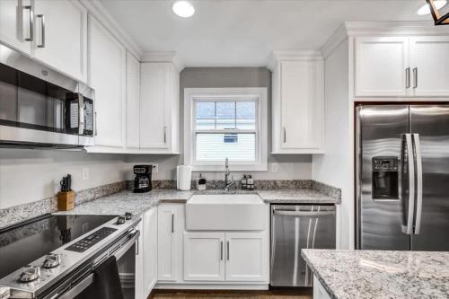 Central Bardstown Home Near Distilleries & Dining - image 2