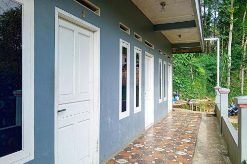 Exterior view, Bima Homestay Puncak RedPartner near Gunung Mas Wisata Argo