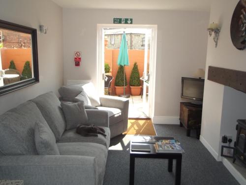 No24 Ventnor - image 2
