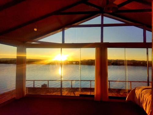 Titicaca Vista Atardecer in Puno Waterfront