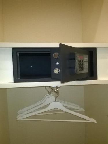 Surreo Luxury Bed & Breakfast - image 13