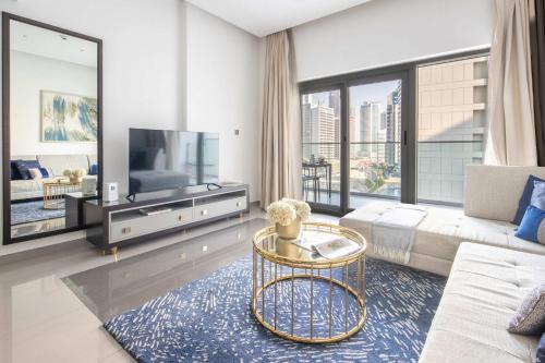 Frank Porter - Damac Majestine, Dubaj