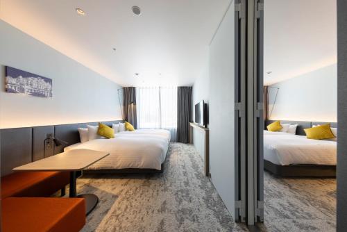 Hotel Intergate Osaka Umeda Room Type - Connecting Rooms with Lounge Access - Non-Smoking