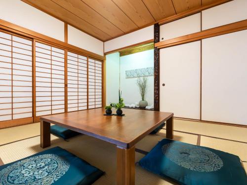 お宿Gａｎ錦町-駐車場無料-高松駅近-DeluxeLuxury, Takamatsu (zdjęcie 10)