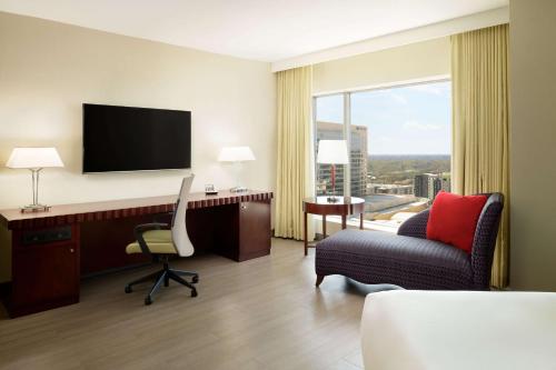 Hilton Charlotte Uptown - image 12