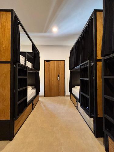 Bed in 6-Bed Mixed Dormitory Room image 4
