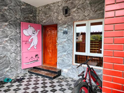 Nainika home stay way to isha and marudhamalai in Maruthamalai