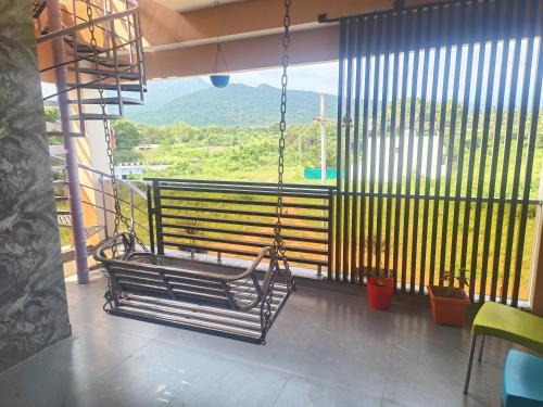 Nainika home stay way to isha and marudhamalai in Maruthamalai