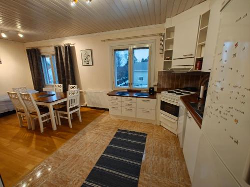 Kitchen, As 10 Lumi incl Sauna, Wifi in Valkeakoski