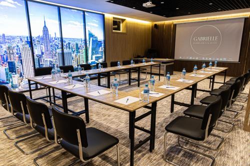 Hotel Gabrielle International - 숙소 외관