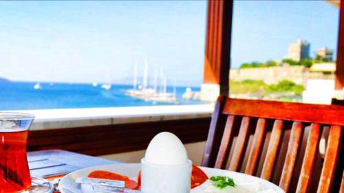 Bac Pansiyon Bac Pansiyon is perfectly located for both business and leisure guests in Bodrum. The property has everything you need for a comfortable stay. Service-minded staff will welcome and guide you at Bac Pa