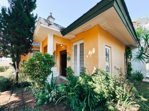 room detail thumbnail 1