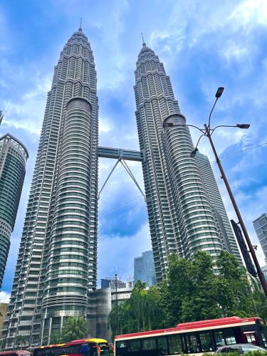 KLCC Suites in KL 2000sqf luxurious residence