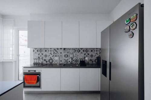 Luminous Central Retreat Spacious 2BD Apartment by Flat Mаnager, Sofia (Foto 6)