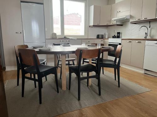 Kaunis huoneisto keskella Vuokattia in Sotkamo