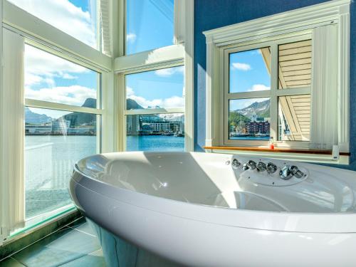 Instalaciones, Svolvær Havn Waterfront Villa in Svolvær