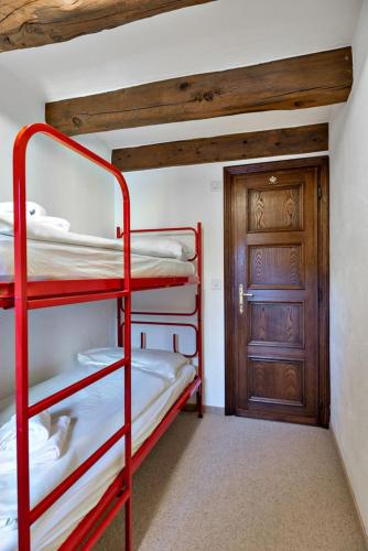 Apartment image 10