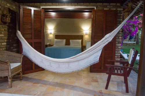Deluxe Double or Twin Room with Balcony image 6