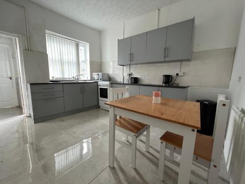 Cosy home in Stoke on Trent in Tunstall