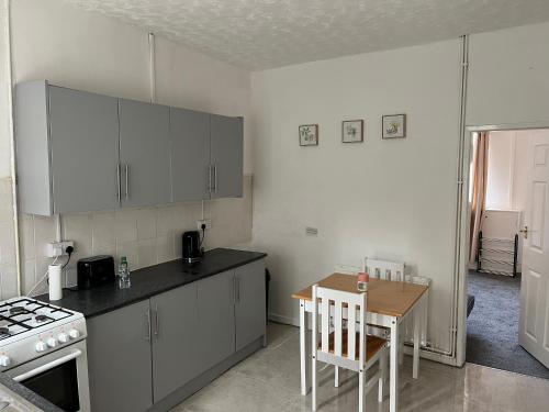 Cosy home in Stoke on Trent in Tunstall