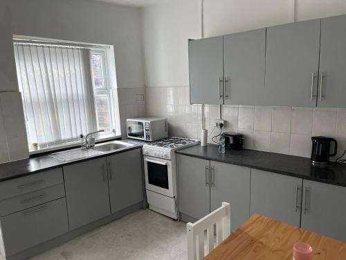 Cosy home in Stoke on Trent in Tunstall