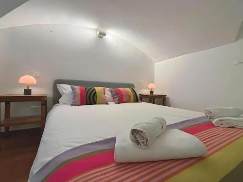 Palazzo Lomellini Historic Retreat by M3trocubo - Elegant Apartment near Aquarium & Via Garibaldi, Janov (fotografie 9)
