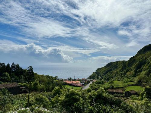 สภาพแวดล้อมโดยรอบ, Casa das Duas Ribeiras in ลาเชส โด ปิโก