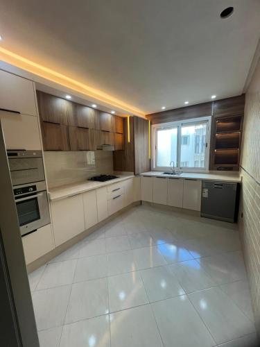 Appartement Haut Standing 3 chambres proche gare et centre ville in Kenitra