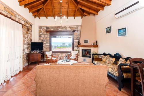 Létesítmények, Beachfront Stone House - Samos Seaview Retreat in Ormos Koumeikon