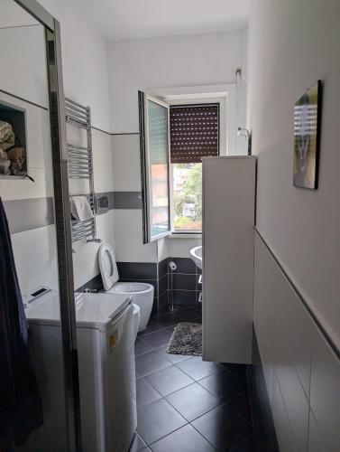 Spacious and silent two-bedroom apartment in Tor Marancia, Rome (photo 5)